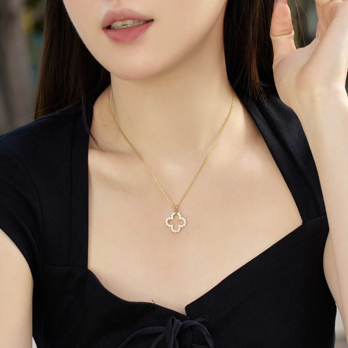 [GALE]Four-Leaf Clover Hollow Design Exquisite Necklace