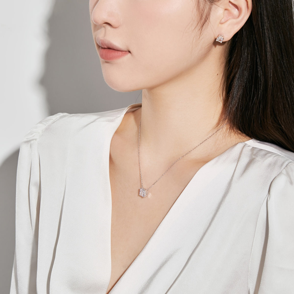 [NEU] 1,0 Karat strahlende Prinzessschliff-Hochzeitsohrringe