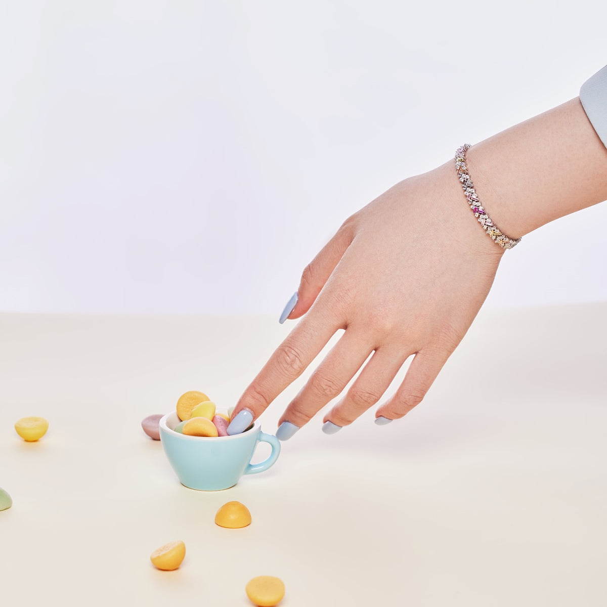 [GALE]Dazzling Unique Multi Shape Daily Bracelet