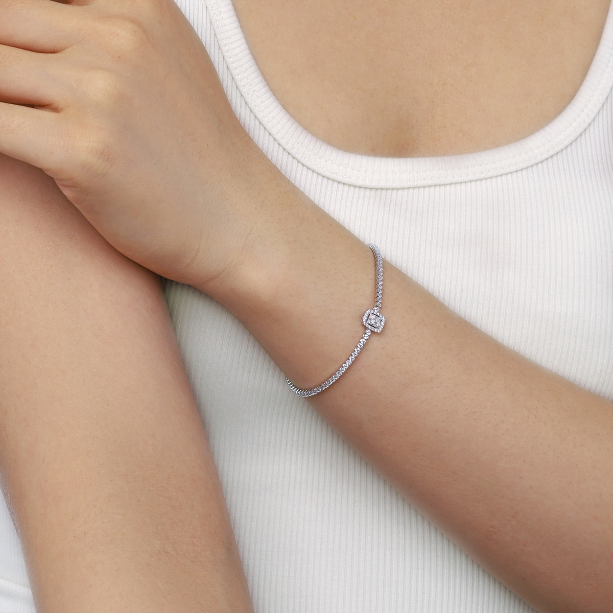 [GALE]Luxurious Dazzling Square Shape Banquet Bracelet