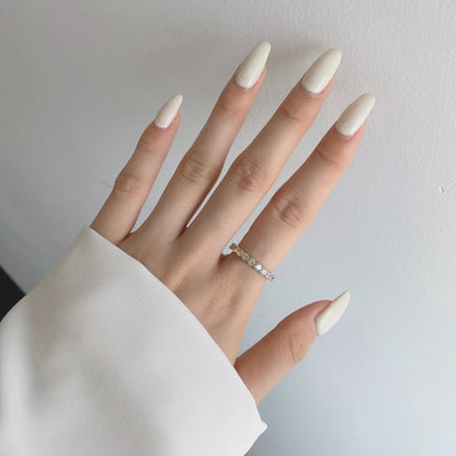 [NOVO]スパークリングラウンドカットテニスリング