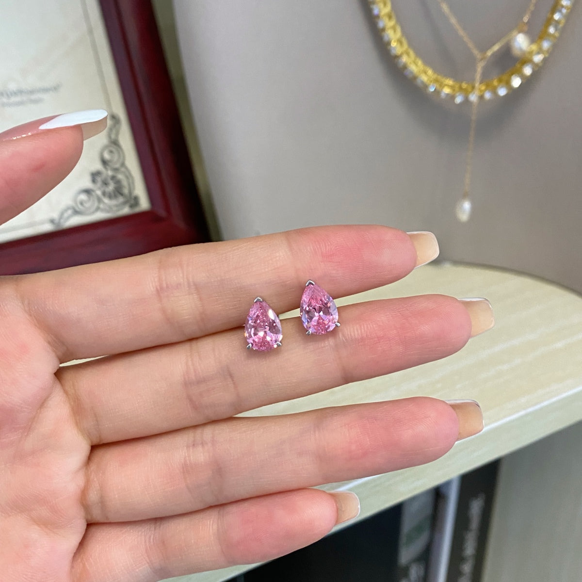 [GALE]Ornate Water Drop Shape Earrings