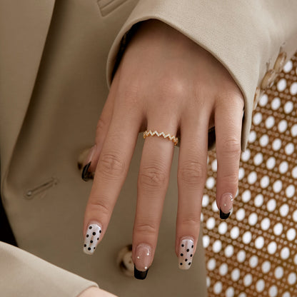 [NOVO]繊細で魅惑的なウェーブシェイプのデイリーリング