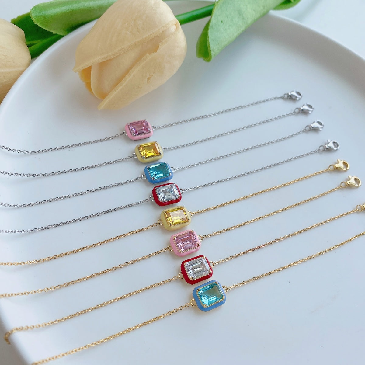 [NEU] Funkelndes, farbenfrohes Armband mit 2,0 Karat Smaragdschliff für jeden Tag