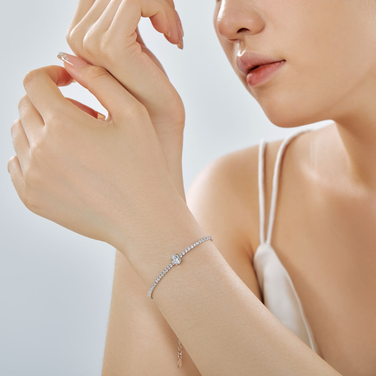 [NEU] 0,75 Karat Exquisites Armband im Ovalschliff für jeden Tag