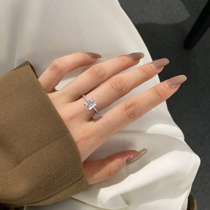 [NOVO]2.0カラットのきらめく装飾ラディアントカットパーティーリング