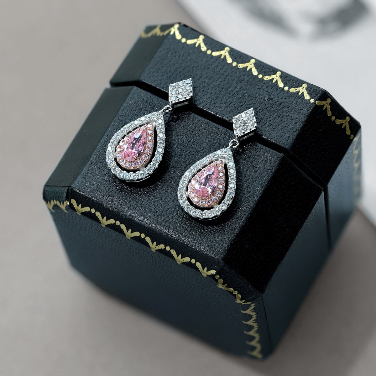 [GALE]Ornate Delicate Water Drop Shape Banquet Earrings
