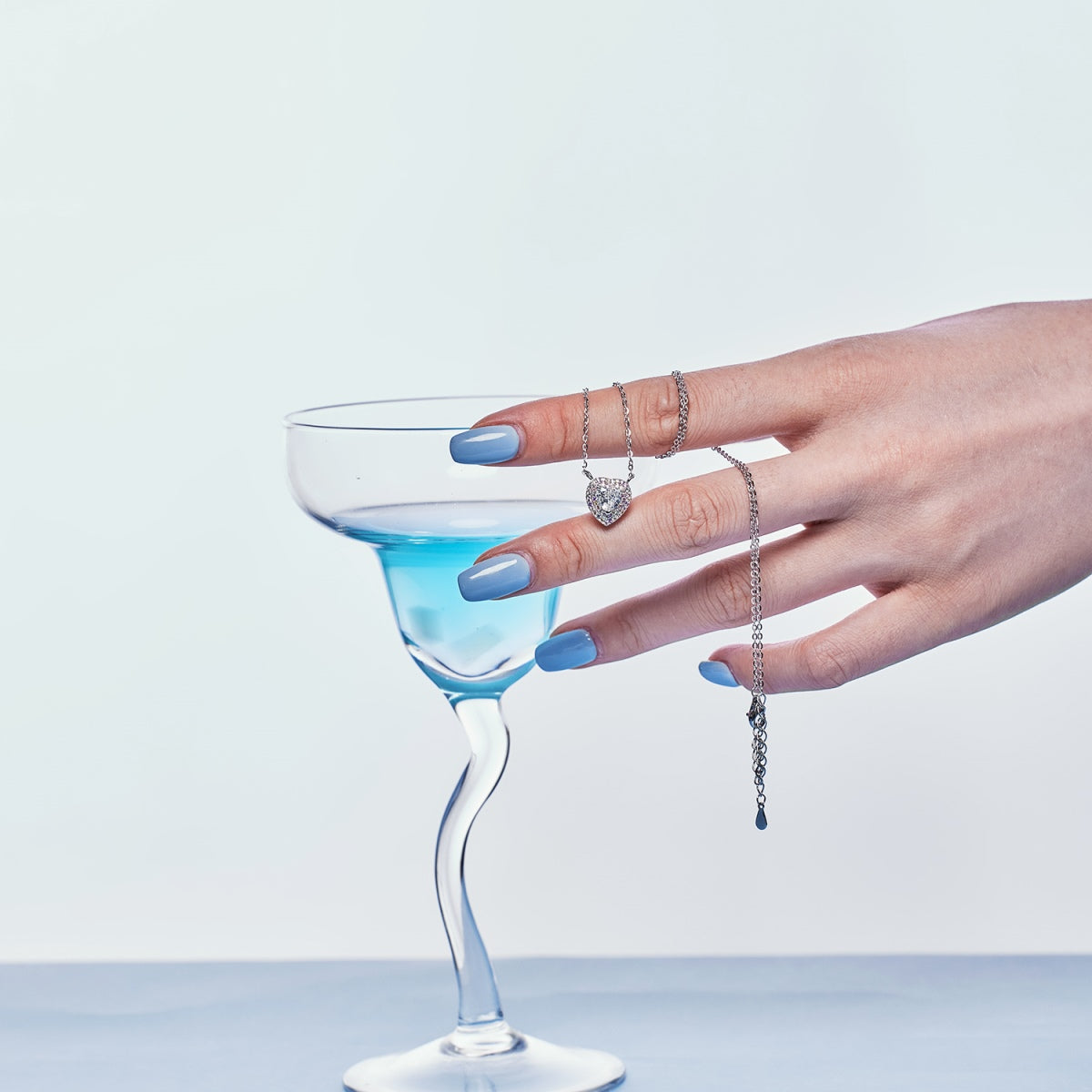 [NEU] Exquisite herzförmige Halskette