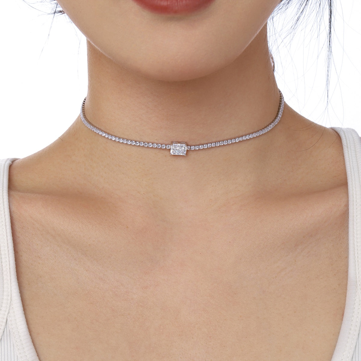 [NEU] 2,0 Karat Smaragd-Halskette im kunstvollen Schliff