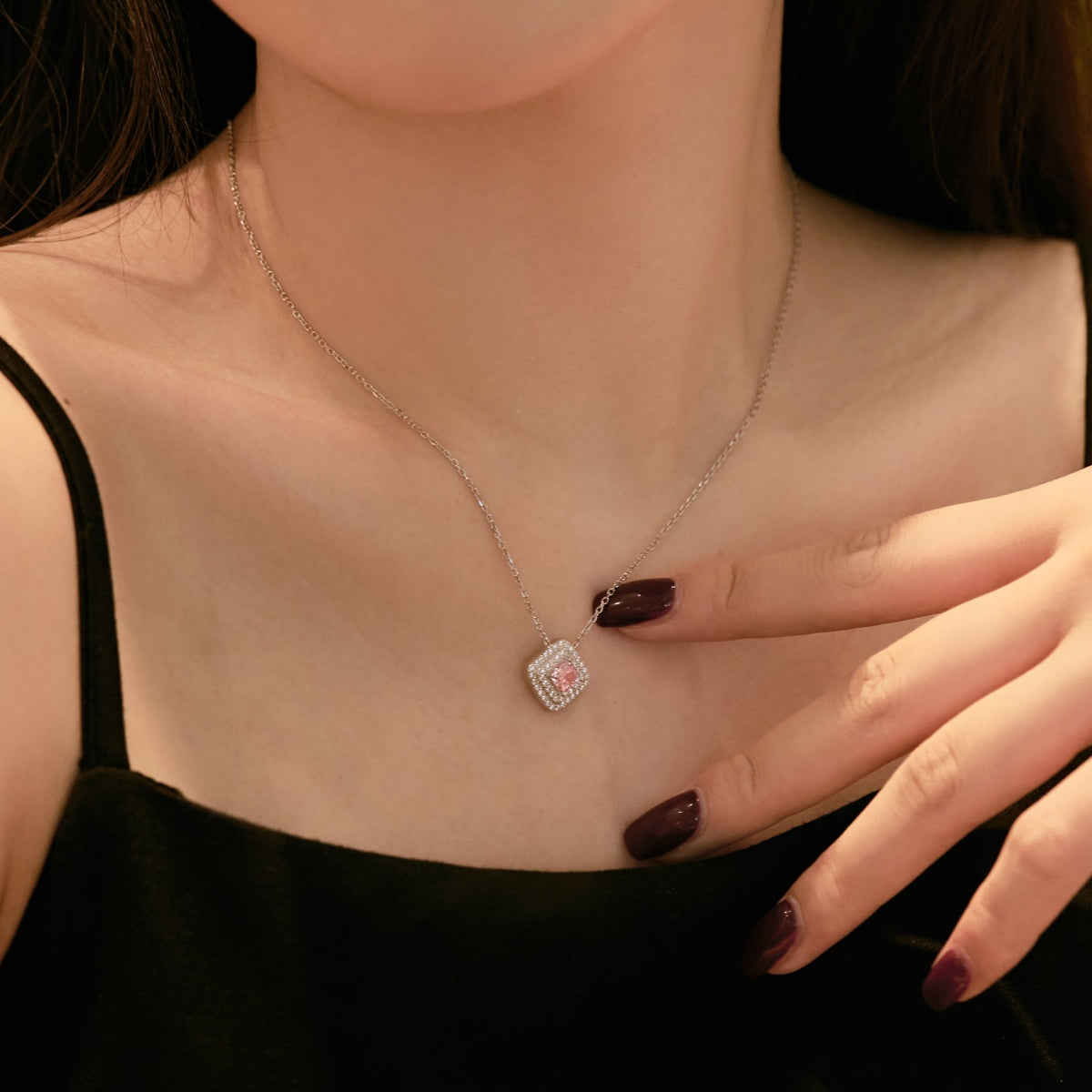 [NOVO]スパークリングアッシャーカットネックレス