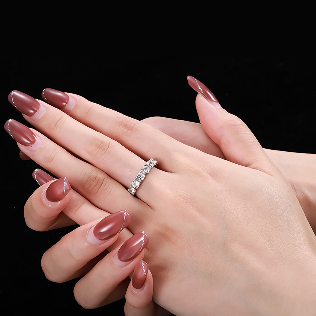 [NOVO]エタニティラウンドカットテニスリング