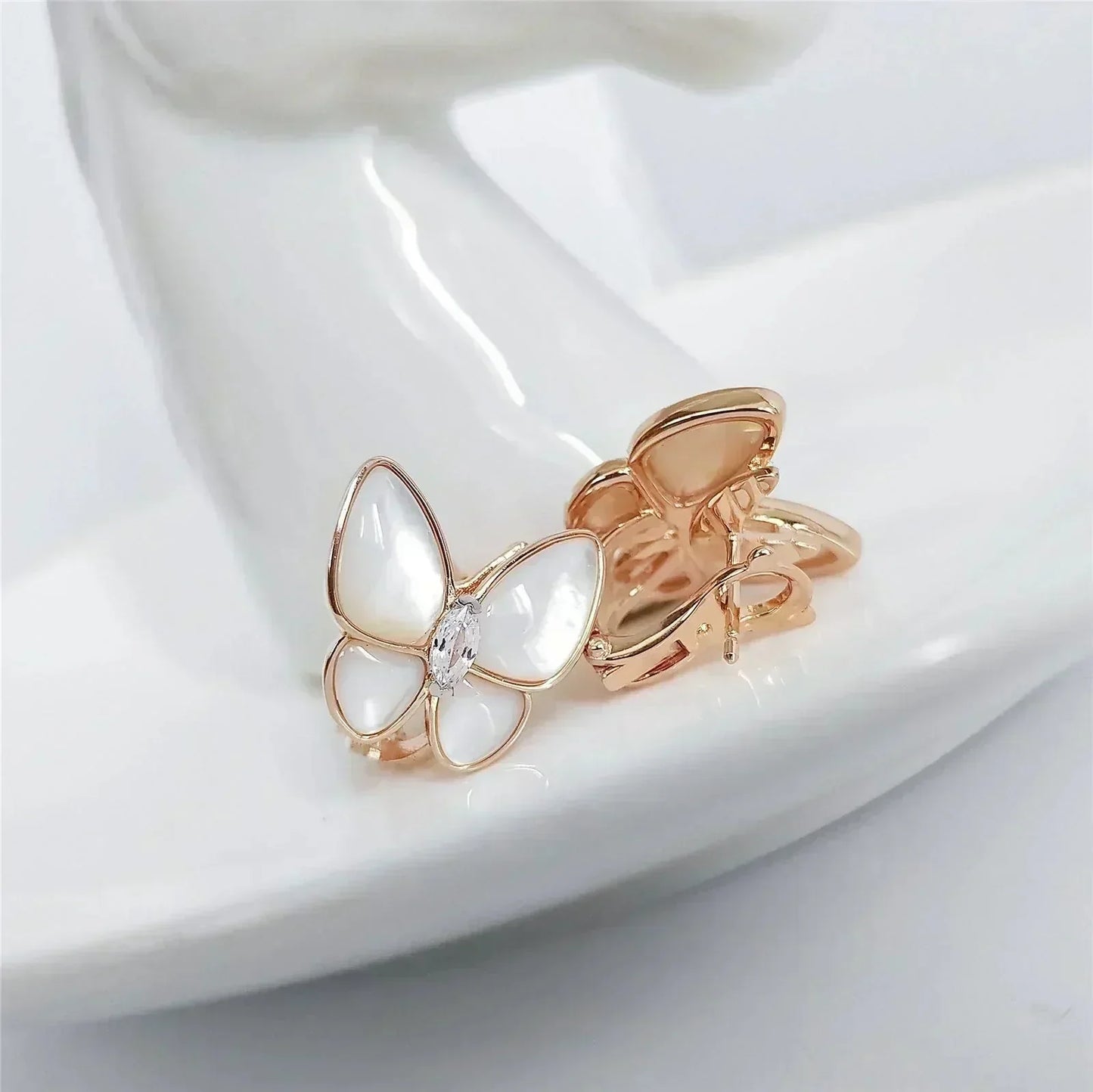 [GALE]BUTTERFLY MOP DIAMOND EARRINGS
