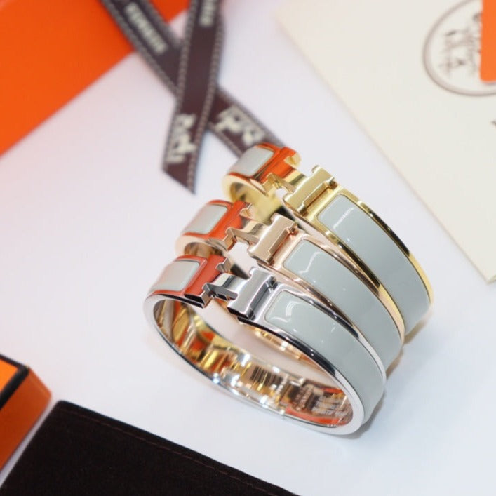 [GALE]H LIGHT BLUE BRACELET