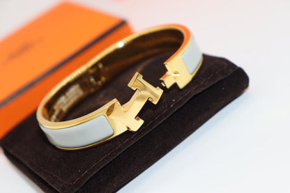 [GALE]H LIGHT BLUE BRACELET