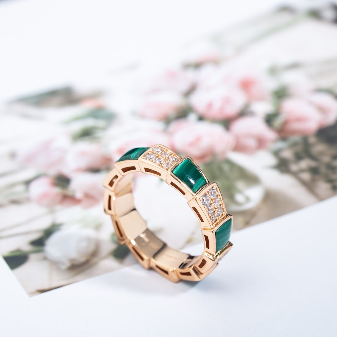 [GALE]SERPENTI RING PINK GOLD MALACHITE DIAMOND PAVED 4MM