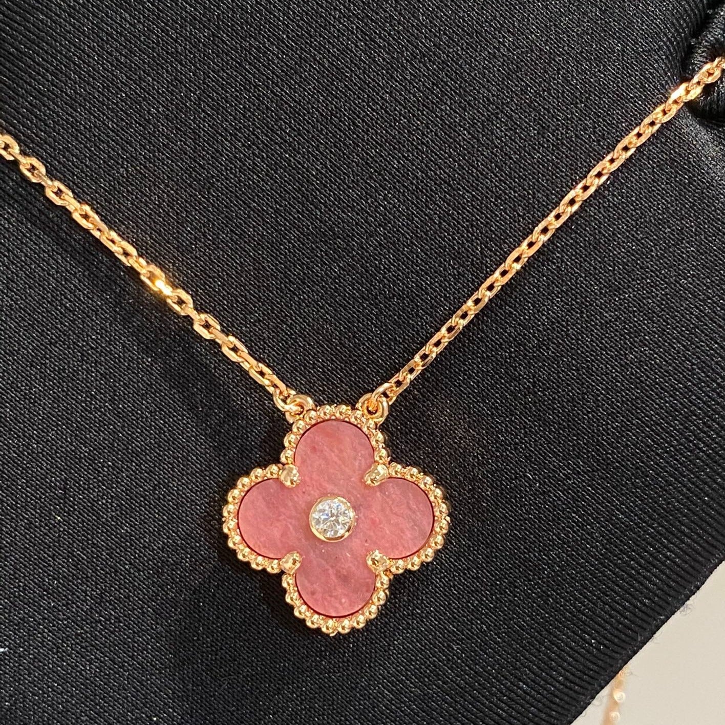 [GALE]CLOVER 15MM DIAMOND RHODONITE NECKLACE