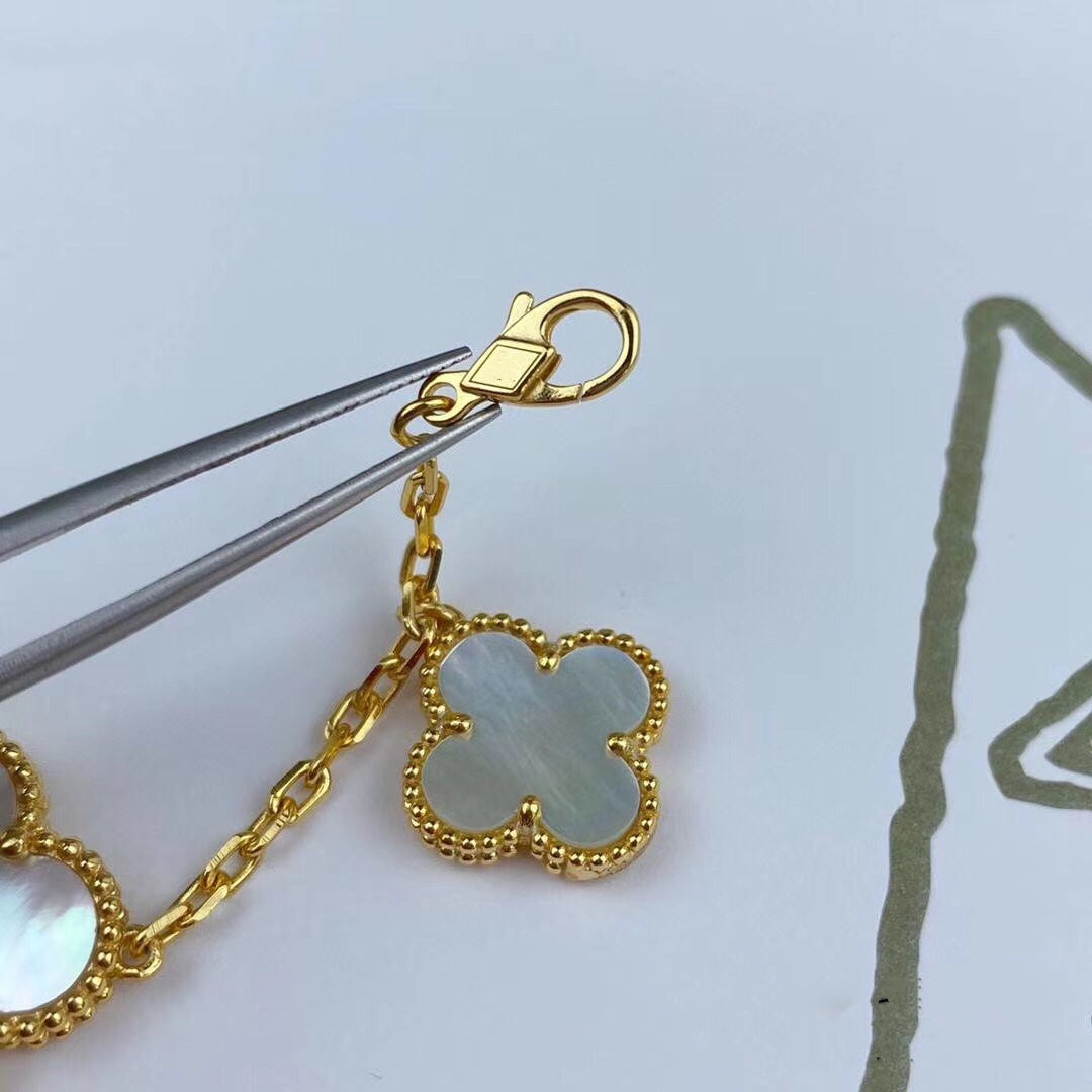 [NOVO]MAGIC CLOVER MOP GOLD ARMBAND 5 MOTIVE