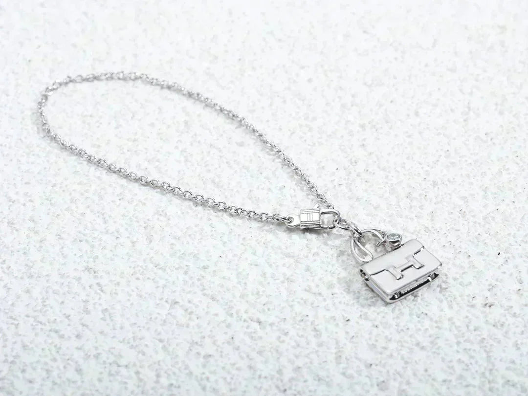 [GALE]AMULETTE PEDANT SILVER NECKLACE