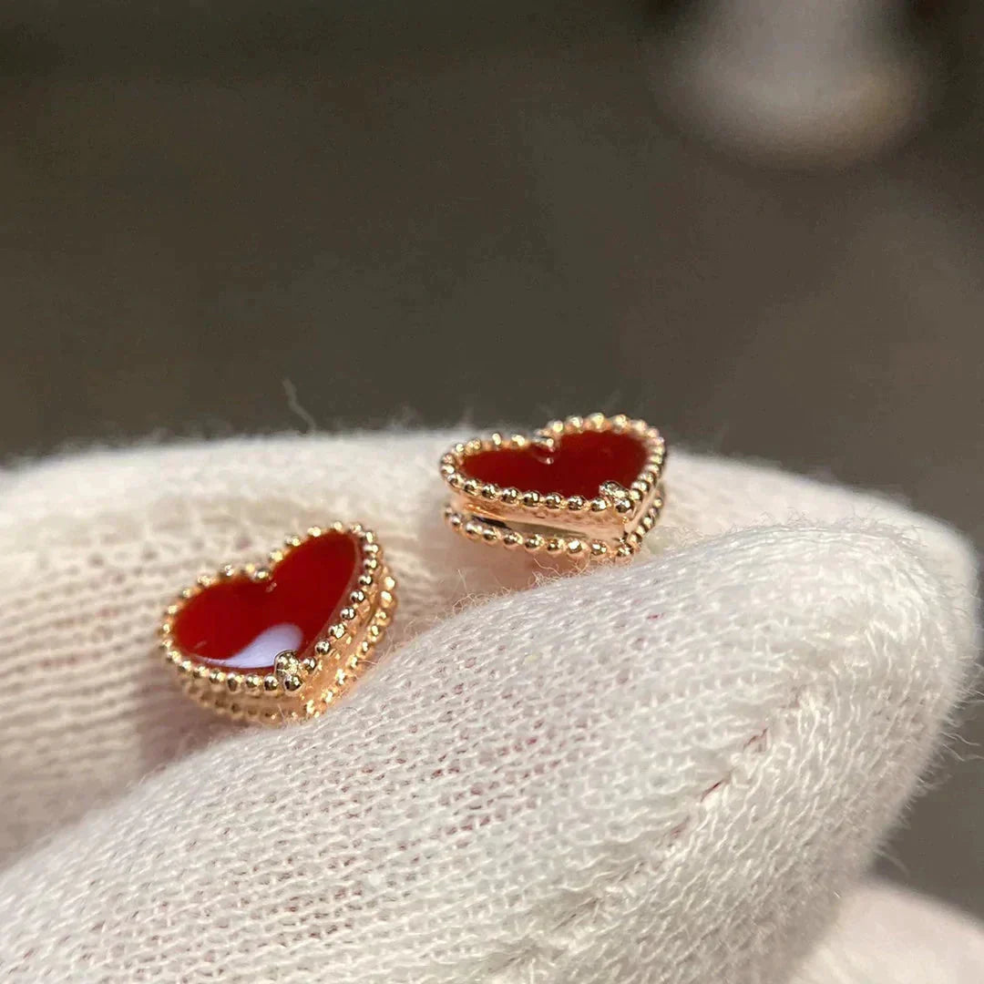 [GALE]HEART CARNELIAN STUD EARRINGS