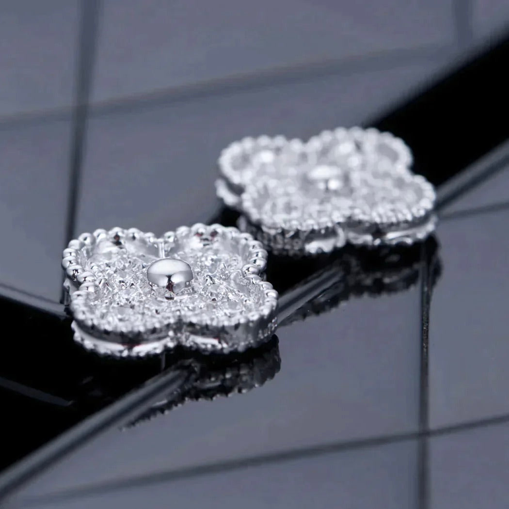 [GALE]CLOVER 1 MOTIFS DIAMOND STUD EARRINGS SILVER