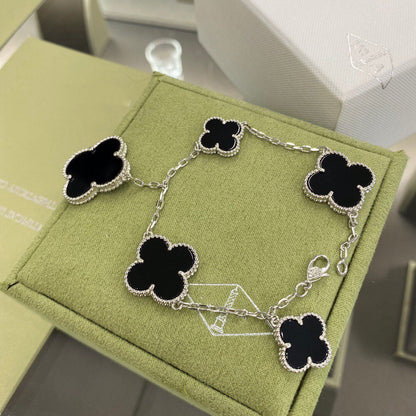 [NOVO]CLOVER 5 MOTIFS SIVLER ONYX ARMBAND