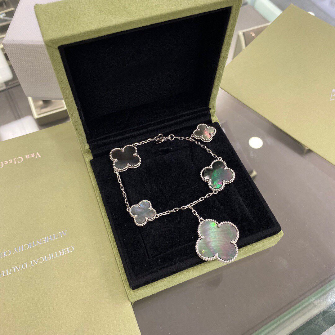 [NOVO]CLOVER 5 MOTIFS SIVLER DARK MOP ARMBAND