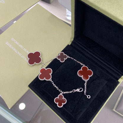 [NOVO]CLOVER 5 MOTIFS SIVLER CARNELIAN ARMBAND