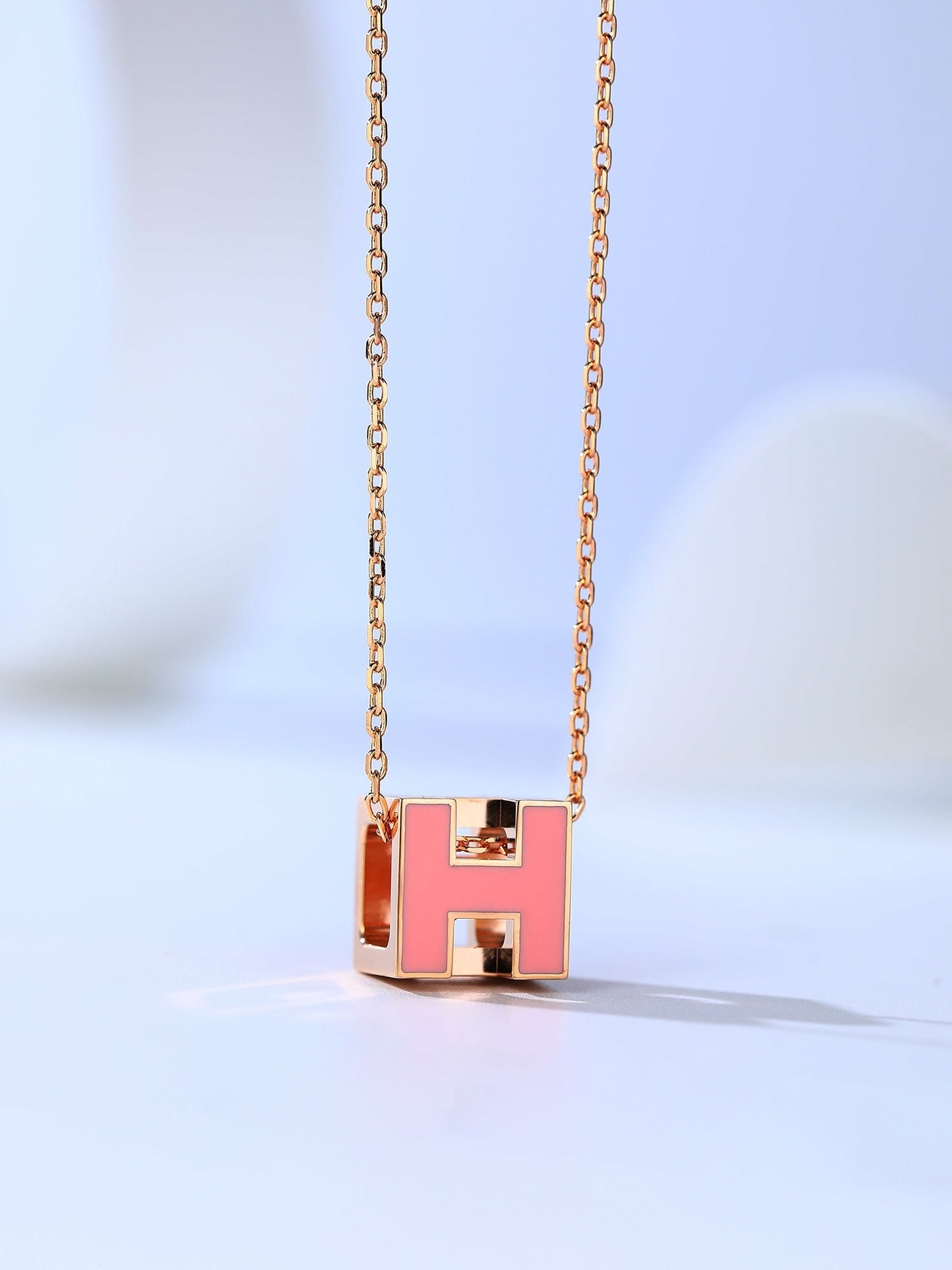 [GALE]H CAGE PINK GOLD NECKLACE