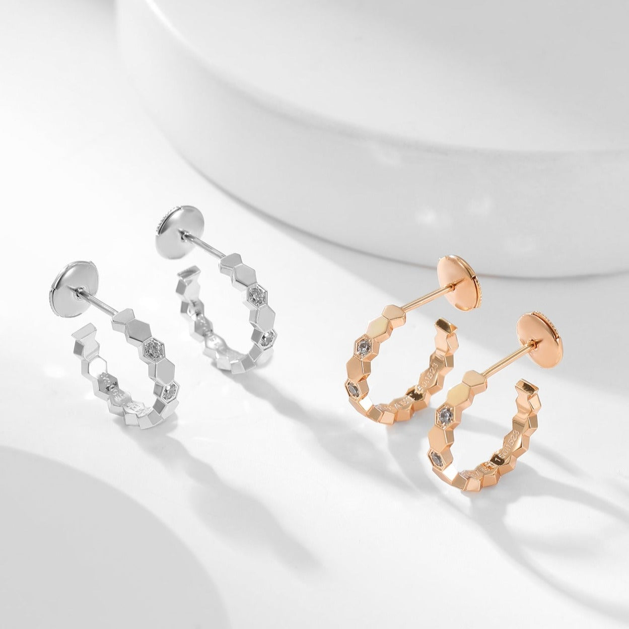 [GALE]BEE LOVE DIAMOND HOOP EARRINGS
