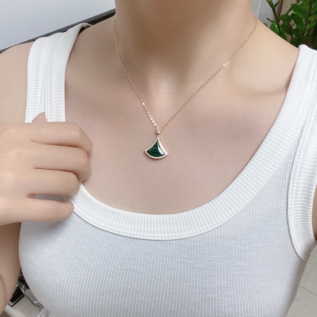[GALE]DREAM MALACHITE DIAMOND PAVED PINK GOLD NECKLACE