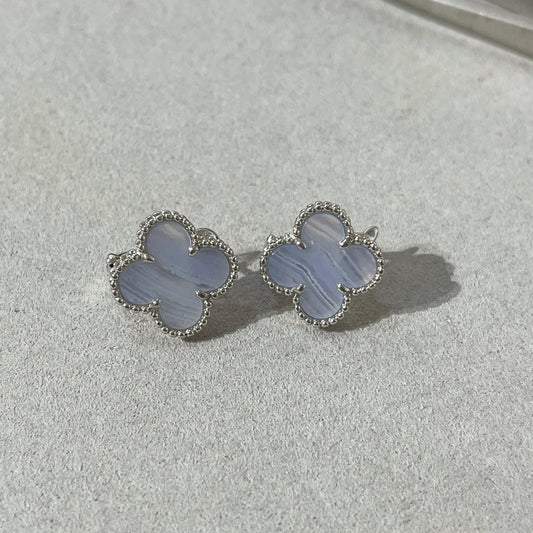 [GALE]CLOVER CHALCEDONY SILVER STUD EARRINGS