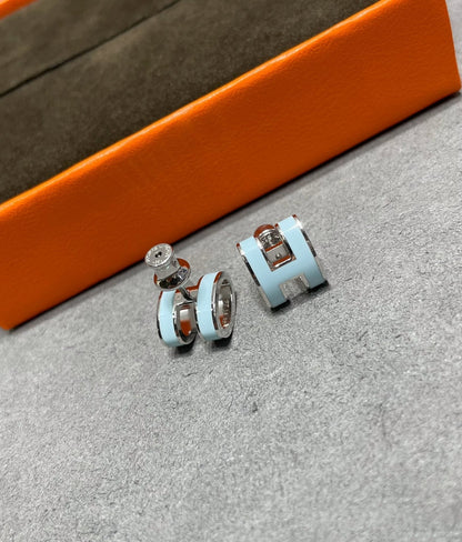 [GALE]POP H SKY BLUE STUD EARRINGS