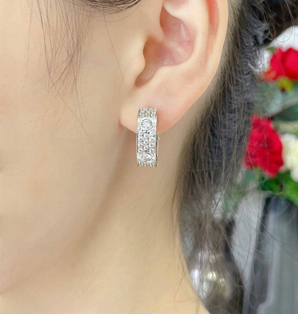 [GALE]LOVE 5.5MM DIAMOND PAVED EARRINGS