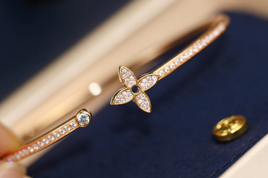 [GALE]IDYLLE PINK GOLD OPEN BRACELET DIAMOND PAVED