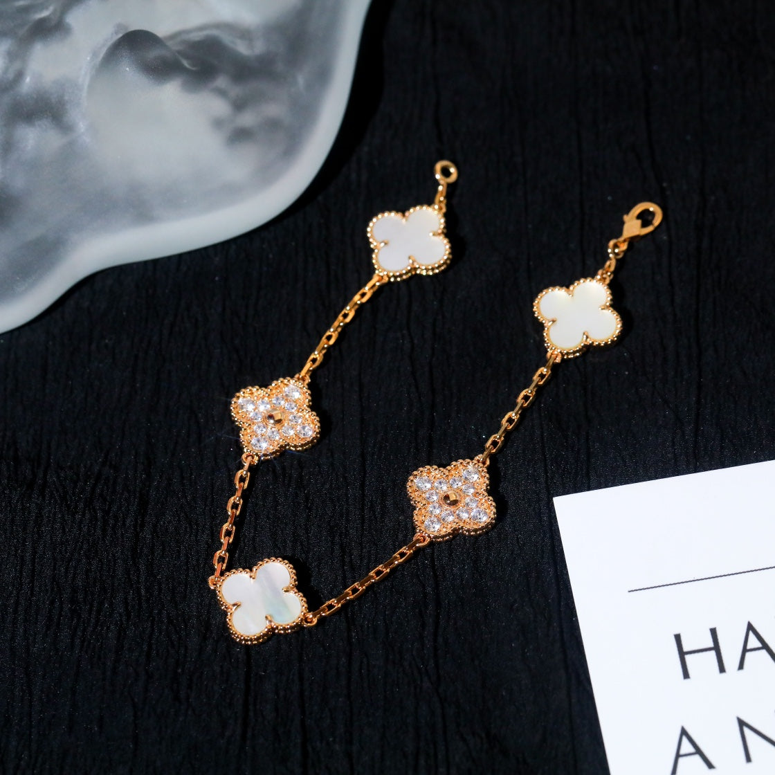 [NOVO]KLEEARMBAND 5-MOTIF WEISSER MOP-DIAMANT 