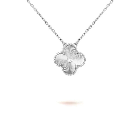 [GALE]CLOVER  15MM DIAMOND LASER NECKLACE SILVER