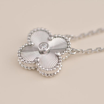 [GALE]CLOVER  15MM DIAMOND LASER NECKLACE SILVER