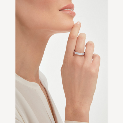 [GALE]ZERO 1 ESSENTIAL WITH A DIAMOD RING