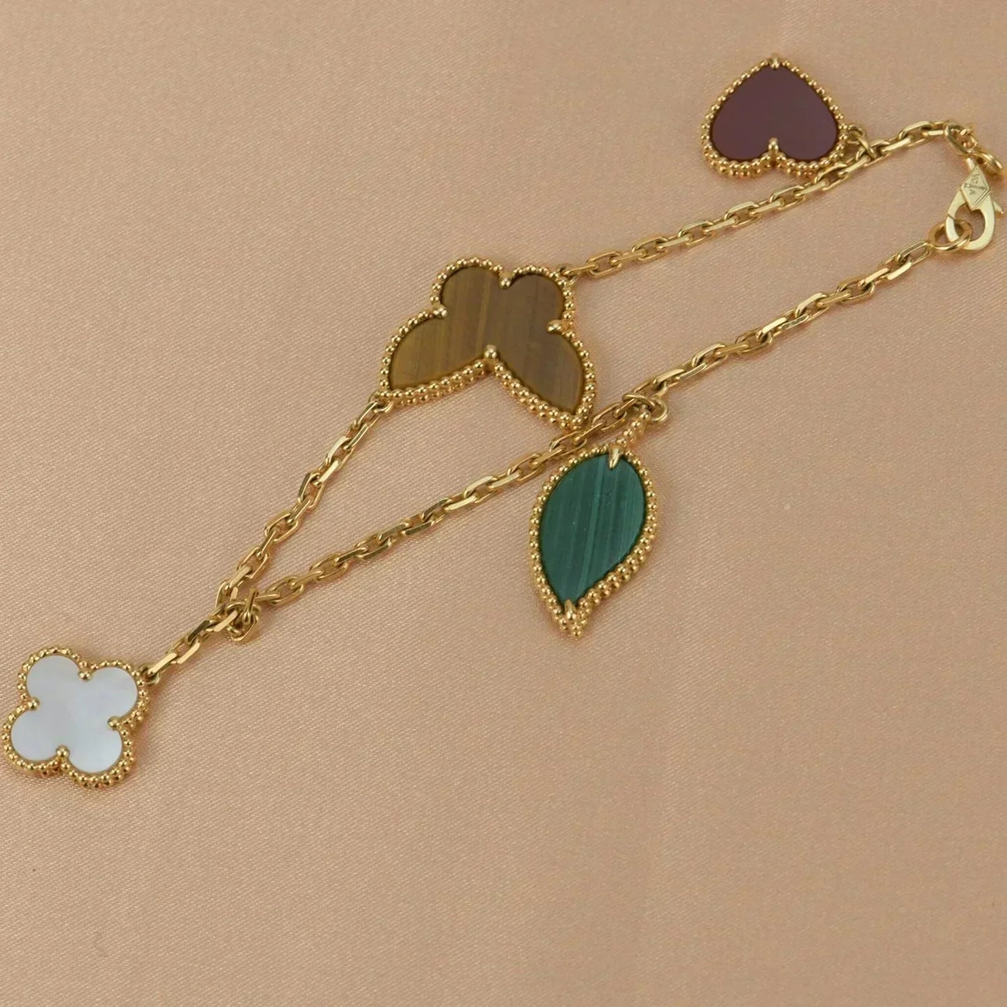 [GALE]LUCKY SPRING 5 MOTIF GOLD BRACELET