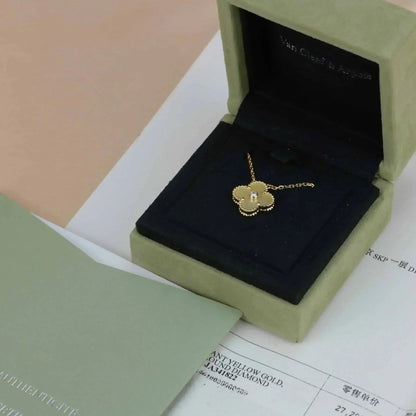 [GALE]CLOVER 15MM DIAMOND GOLD MOTHER OF PEARL NECKLACE