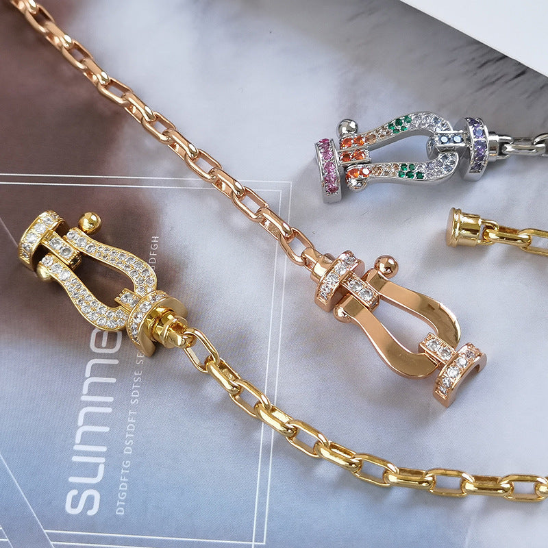 [GALE]FORCE LARGE HORSESHOE CLASP  METAL BRACELET