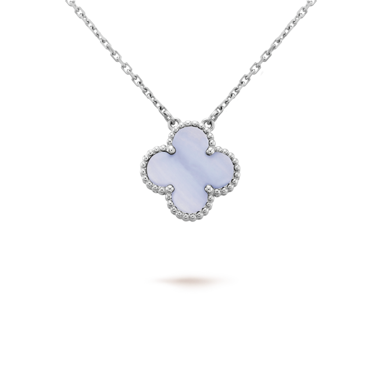 [GALE]CLOVER 15MM BLUE CHALCEDONY NECKLACE SILVER