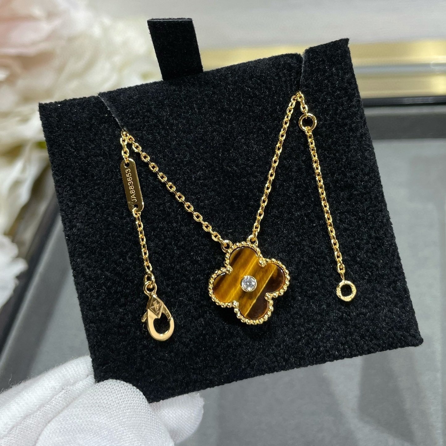 [GALE]CLOVER 15MM DIAMOND AND YELLOW TIGER'S EYE AGATE necklace
