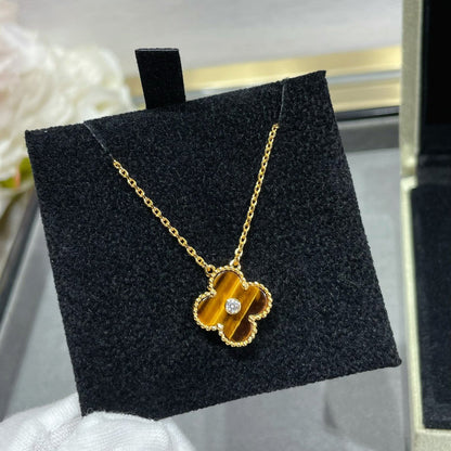[GALE]CLOVER 15MM DIAMOND AND YELLOW TIGER'S EYE AGATE necklace