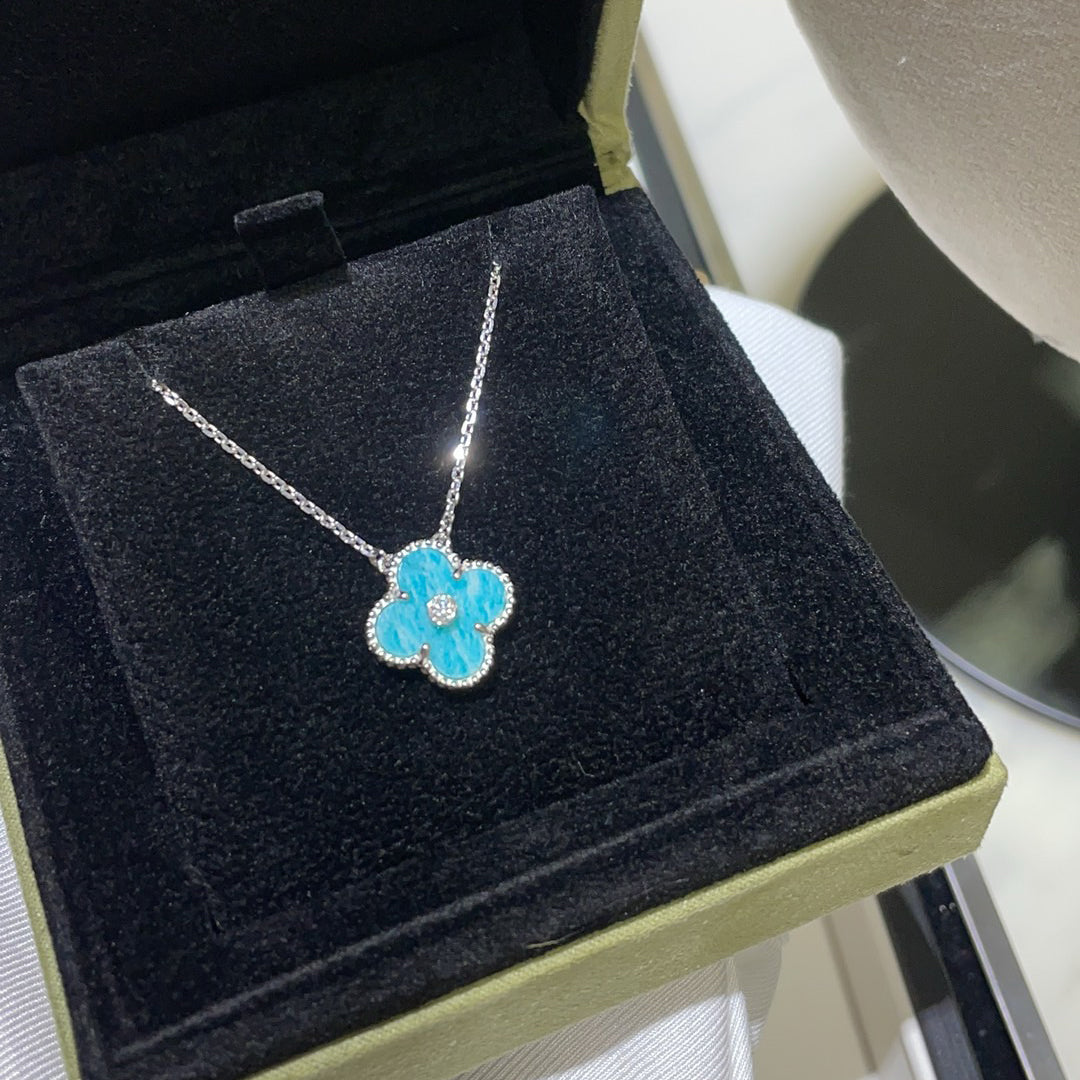 [GALE]CLOVER 15MM DIAMOND SVRES PORCELAIN  NECKLACE SILVER