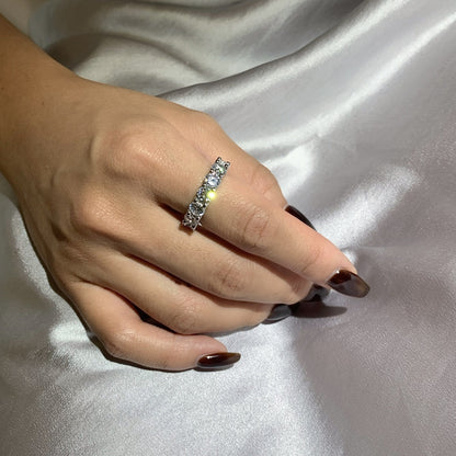 [NOVO]ゴージャスなラウンドカットテニスリング