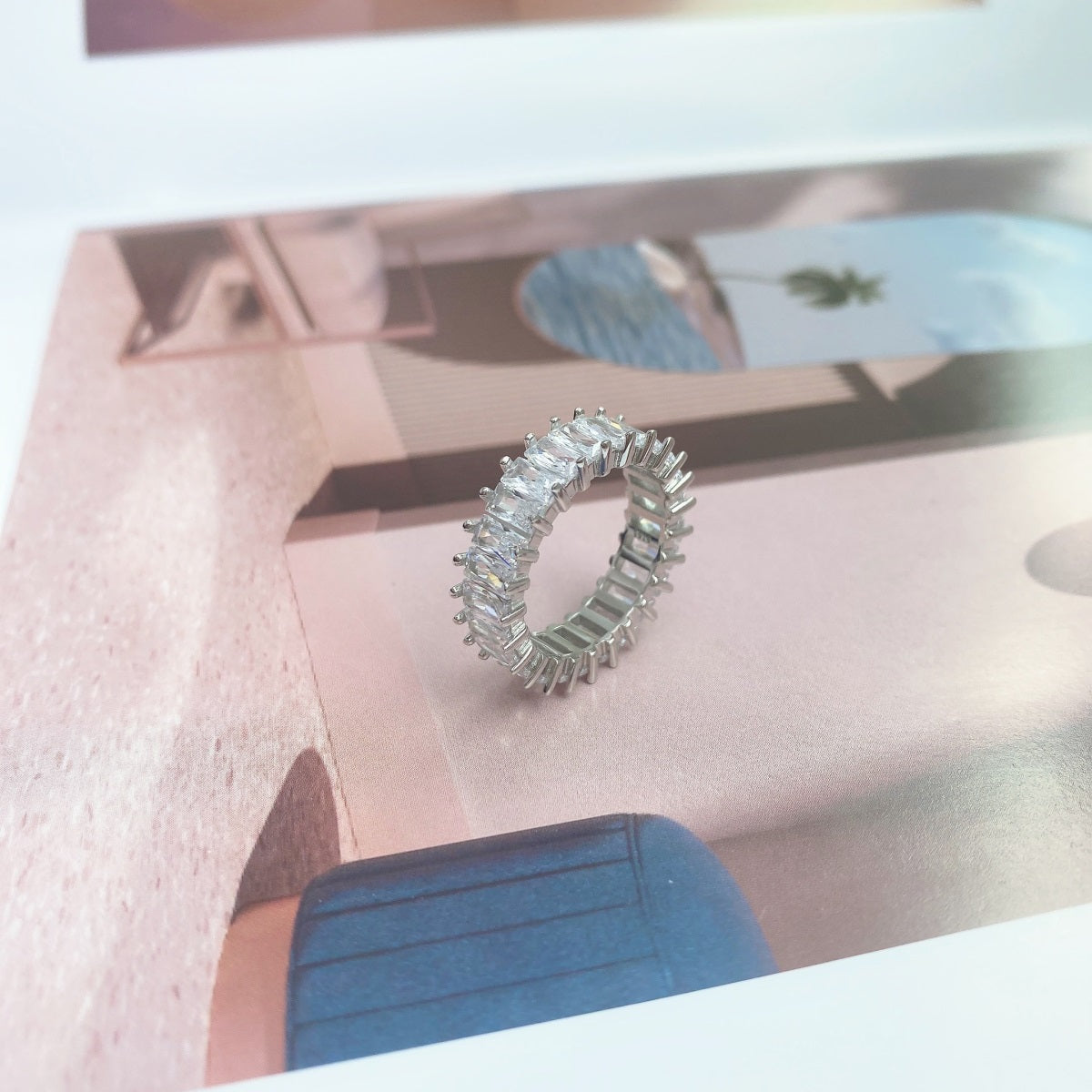 [NOVO]個性的なカラフルなラディアントカットリング