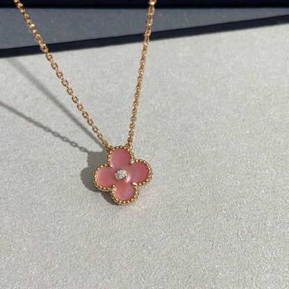 [GALE]]CLOVER 15MM DIAMOND PINK MOP NECKLACE