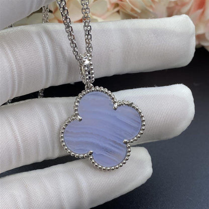 [GALE]CLOVER SILVER CHALCEDONY BIG CLOVER NECKLACE