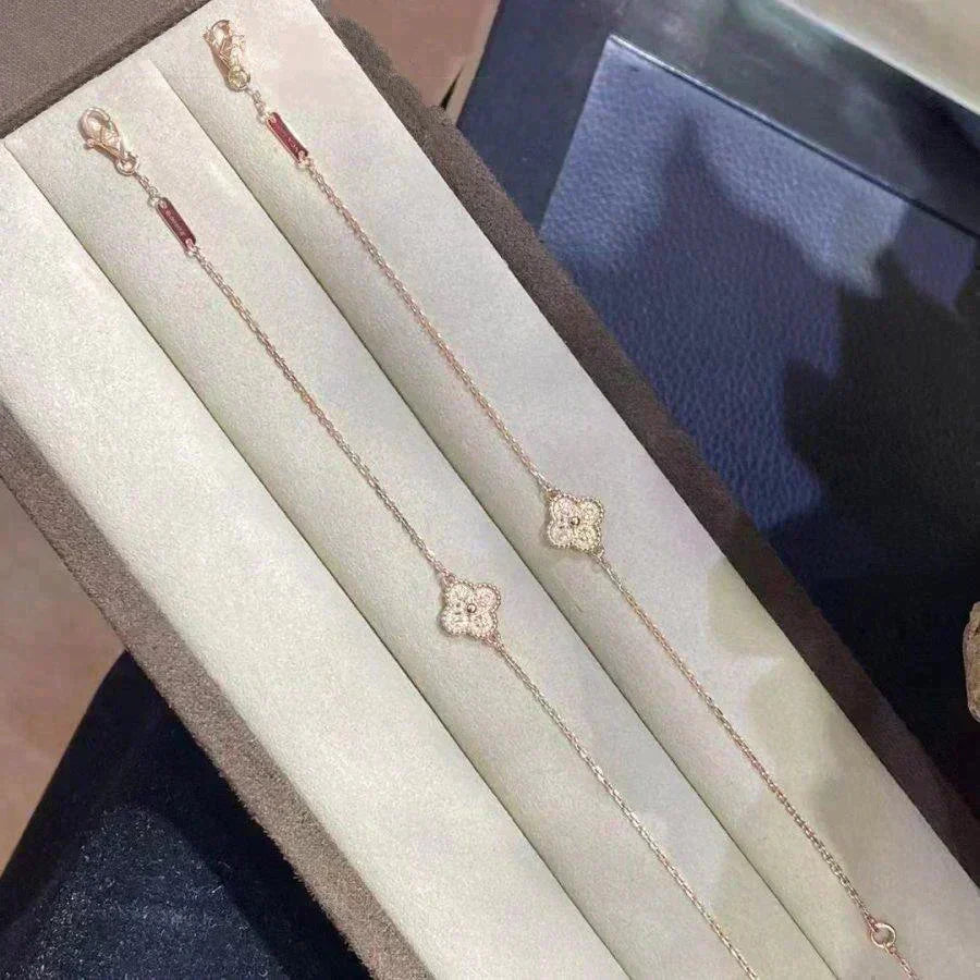 [GALE]CLOVER SINGLE FLOWER BRACELET